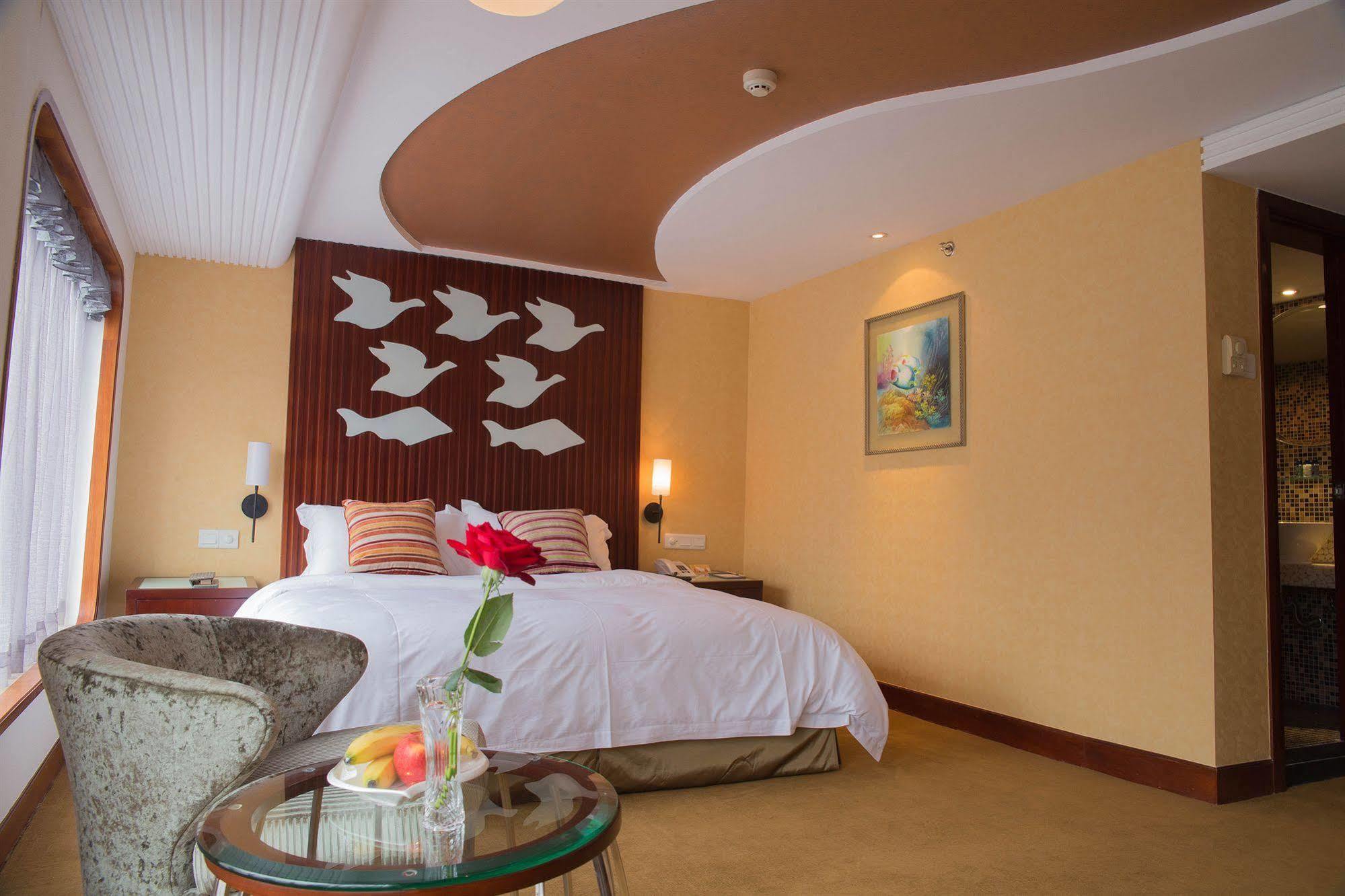 Madison Hotel Shenzhen Seaworld Екстер'єр фото
